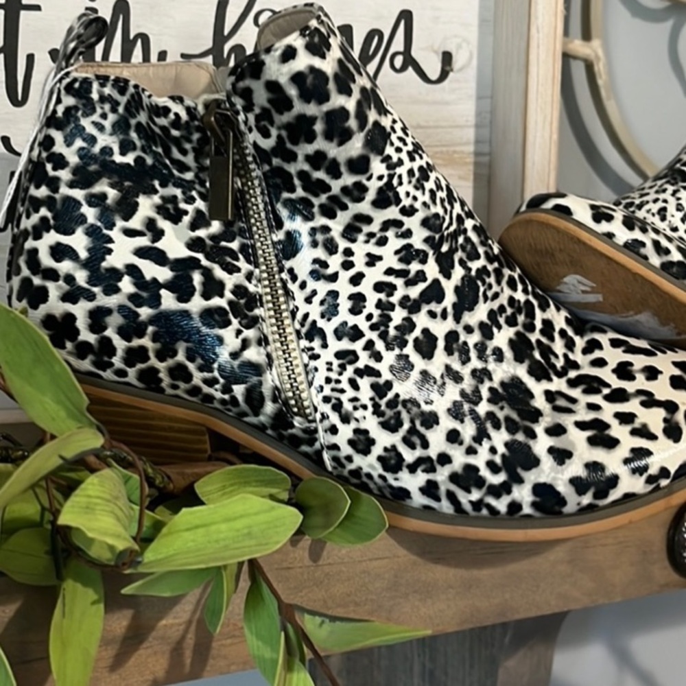 Booties Leopard Print Ankle Boots Womens 6.5 Western